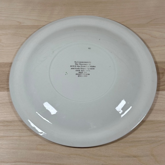 Vintage Collectable Royal Wedding Plate Prince Charles & Diana, Myott-Meakin - Picture 5 of 6